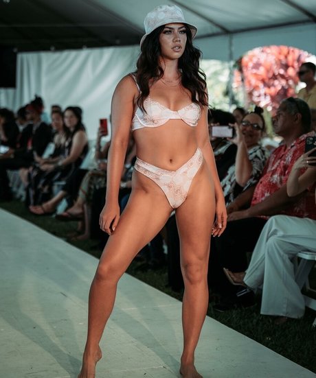 Kama Dung pretty pornstar images