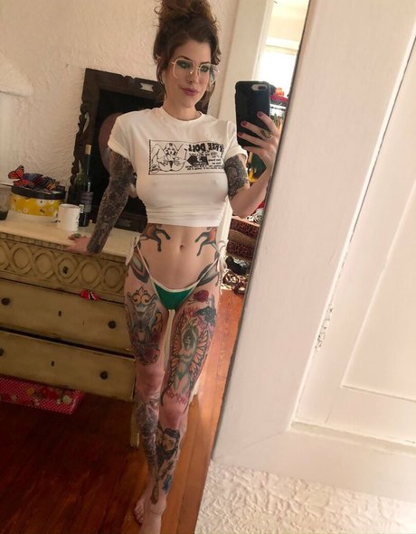 Peirslouise pornstar xxx image