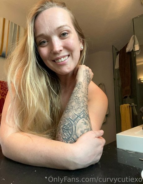 curvycutiexo hd actress pic