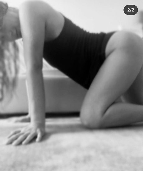 Moon Bloodgood erotic actress galleries