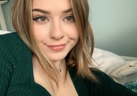 Aveykitty model sex photos