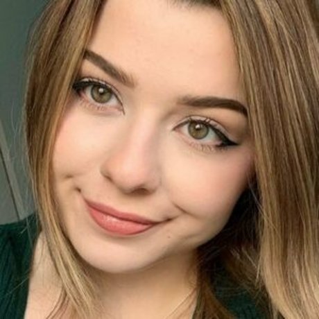 Aveykitty erotic pornstar picture