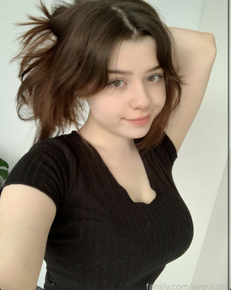 Aveykitty top star pics