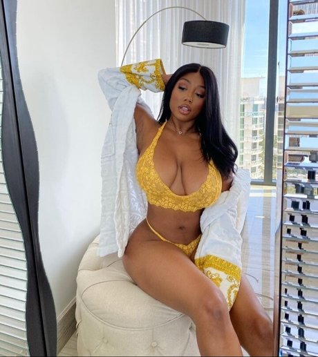 Vivi Panamera pornstar xxx photos