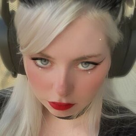 Alyatrosk star hot img