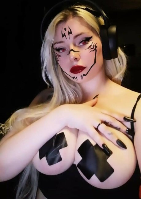 Alyatrosk naked star image