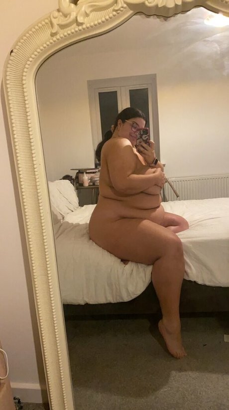 thick mature onlyfans sexy nude pic