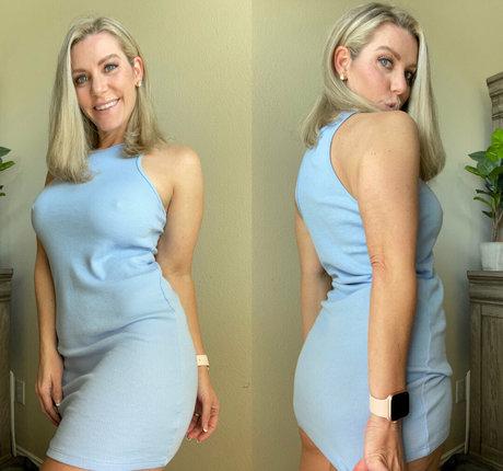 mrsredwood model hot pic