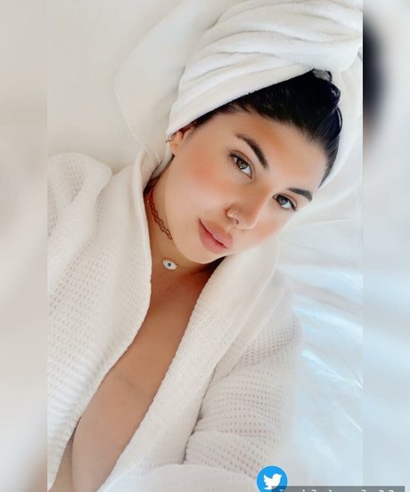 thick mature onlyfans hot naked pic