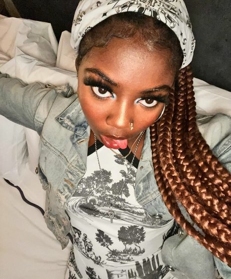 Alijahkai best star picture