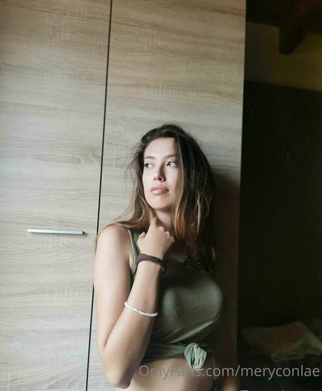 meryconlae erotic star image