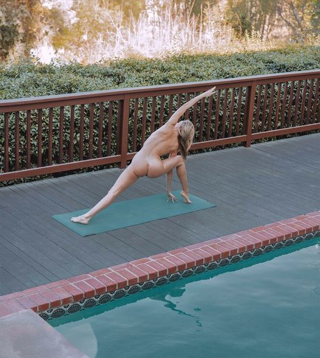 Nataliemaeyoga Profile photo