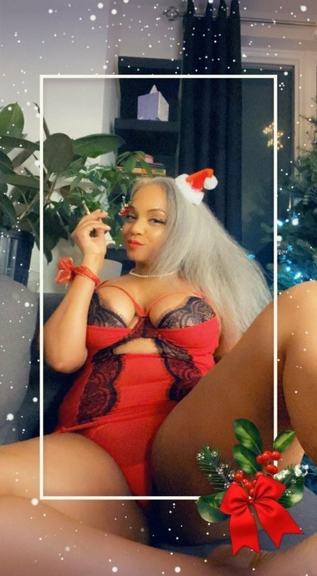 Sinnamon Love star galleries