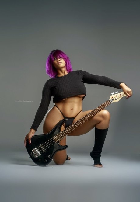 Rarrired exclusive model gallery