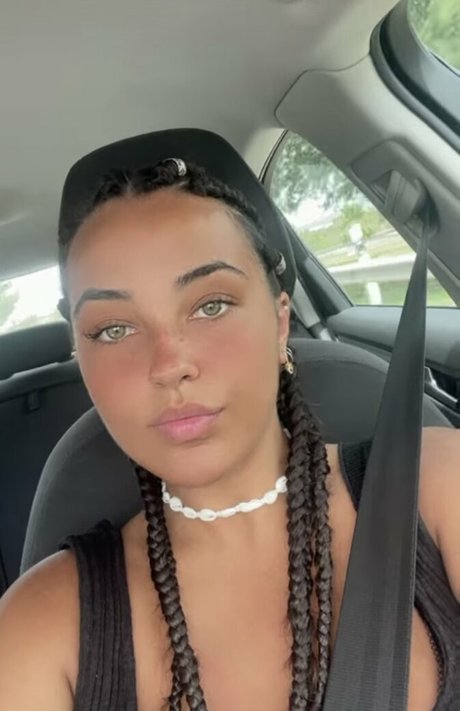 Anneris18 star top pic