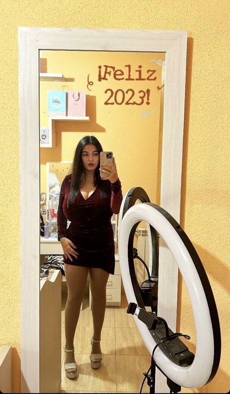 Anneris18 star adult img