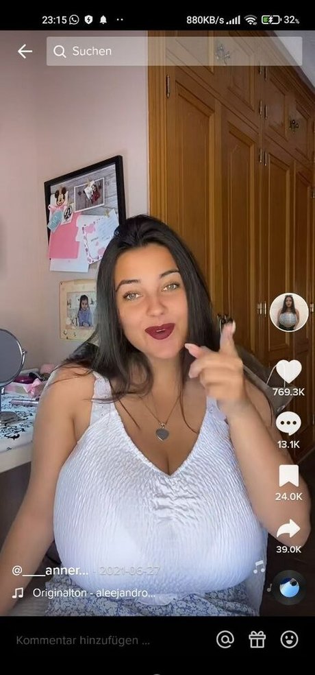 leather leggings onlyfans beautiful xxx picture