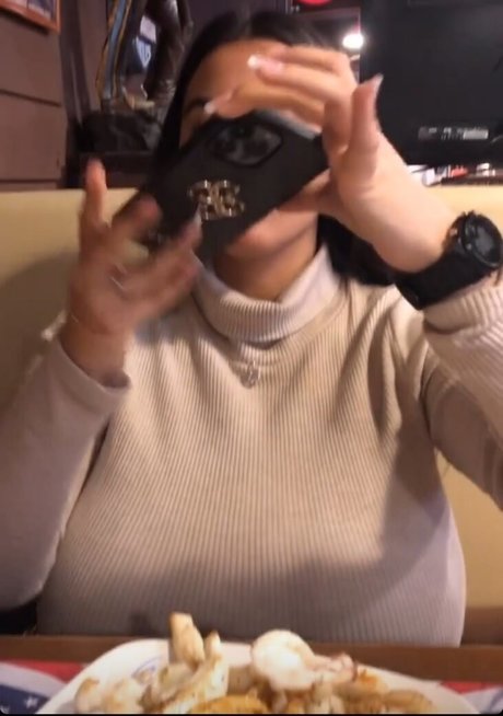 Anneris18 sex model photos