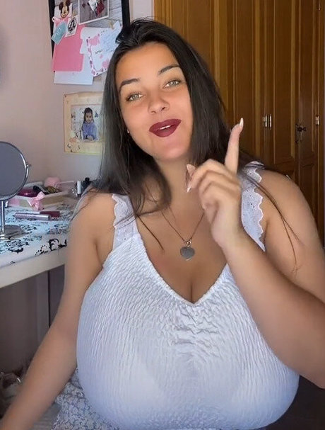 Anneris18 exclusive actress gallery