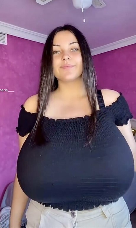 Anneris18 model porn picture