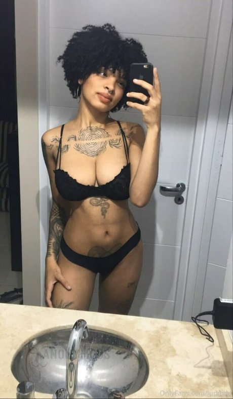 Molive star galleries