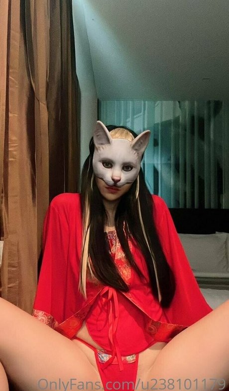 onlymayahh model high quality pictures