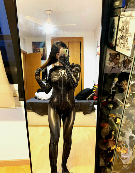 meewc18 model nude galleries