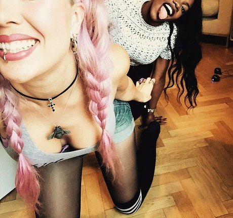 My Little Vronie adult actress img