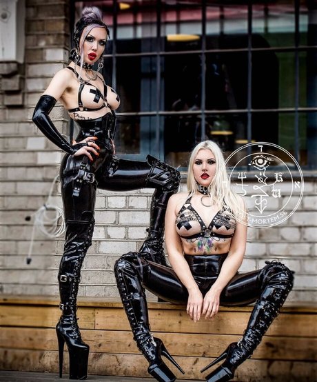 My Little Vronie erotic actress pic