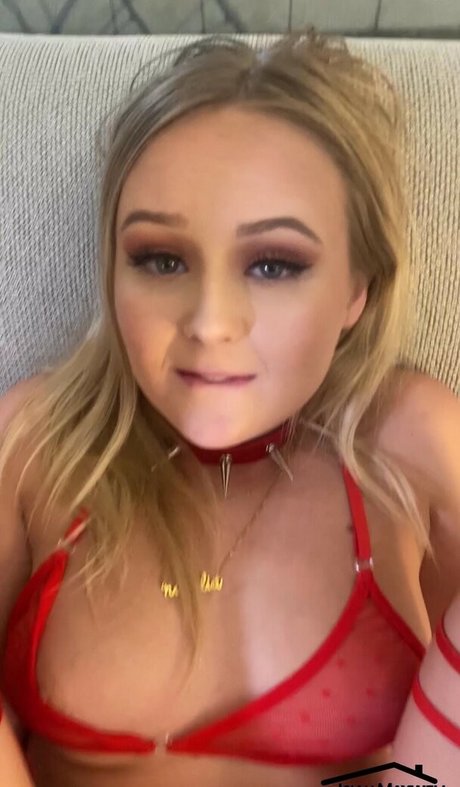 Natalia Queen star hd photo