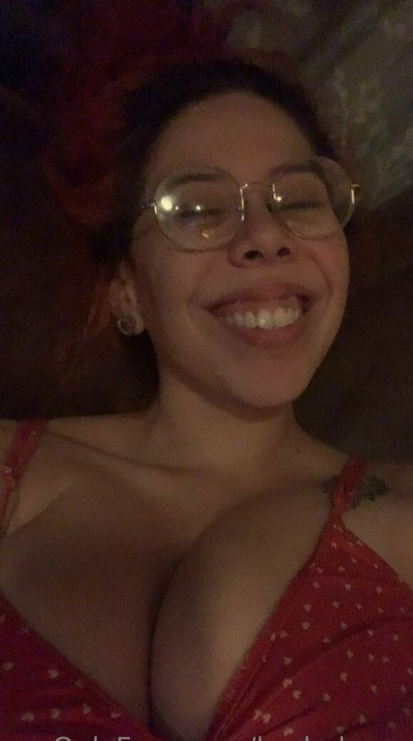 kashabaee model sexy pic