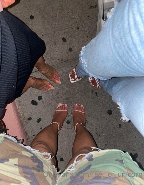 feet of unicorn sex model images