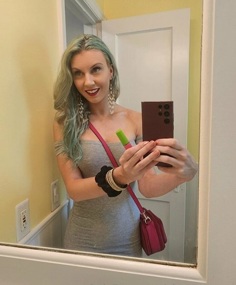 hooters onlyfans pornographic galleries