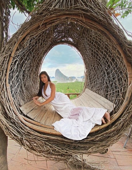 eyoung star beautiful galleries