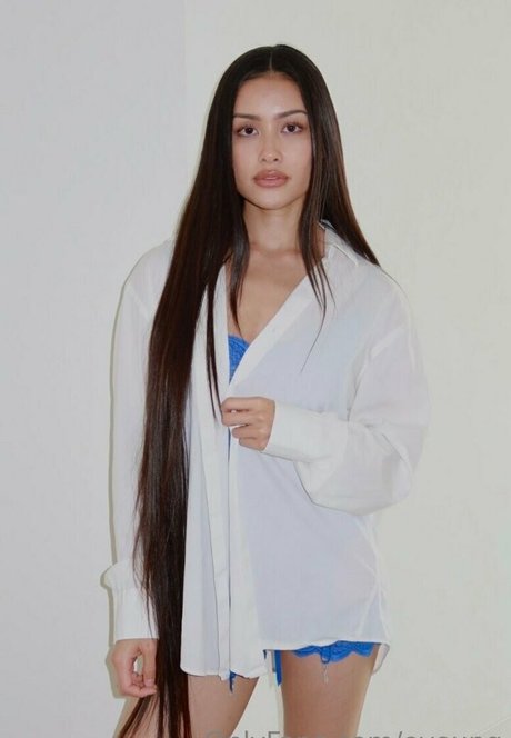 skinny babe onlyfans art nude galleries