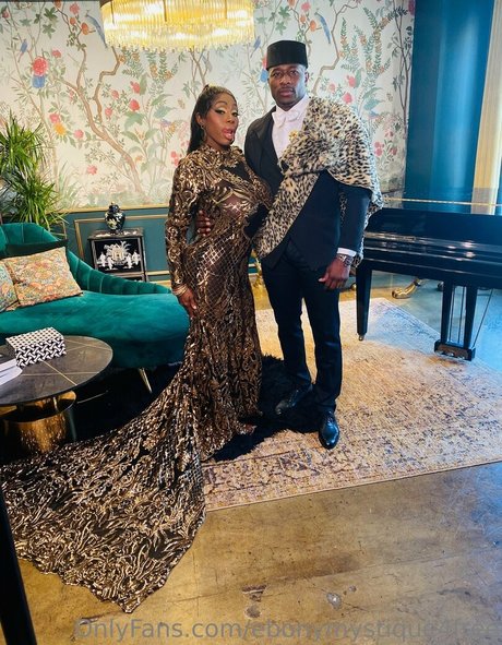 ebonymystique4free model adult pic