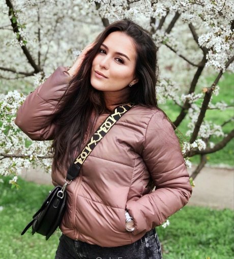 polinavolkova nude pornstar pics