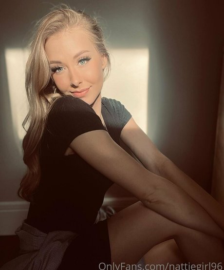 nattiegirl96 model best pic
