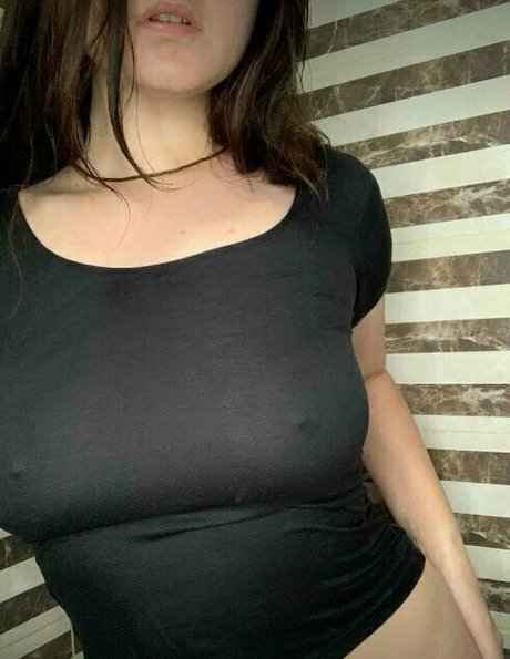 limeooow model xxx pic