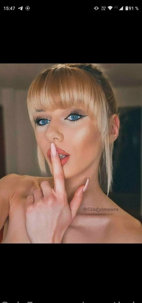 sweetludovica69 porn model picture