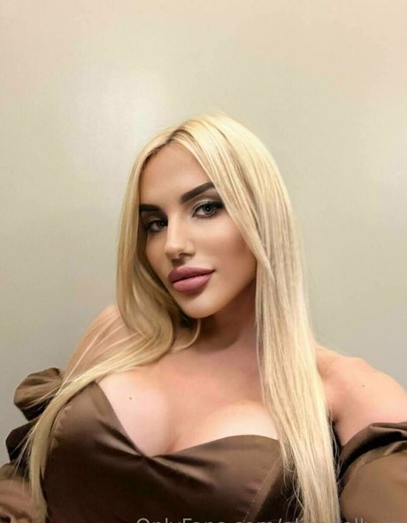 alicedollyua xxx pornstar picture