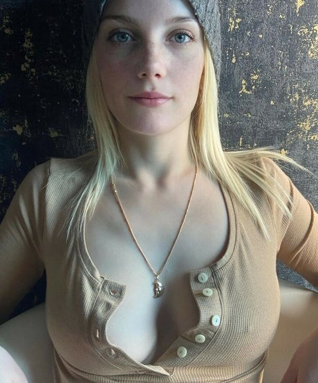 Jordanna Tanna high quality actress picture