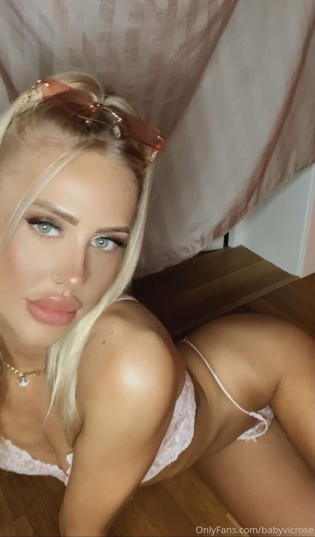 babyvicrose pretty actress gallery