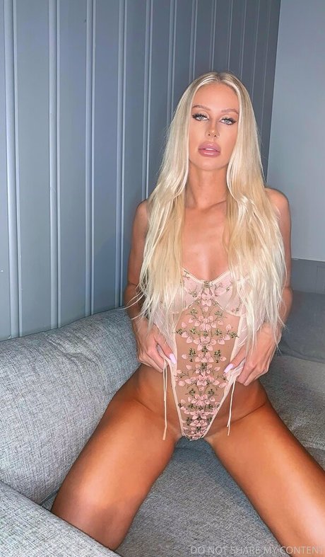 babyvicrose erotic actress pics