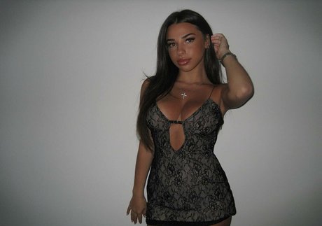 Alexuh1 best model pictures