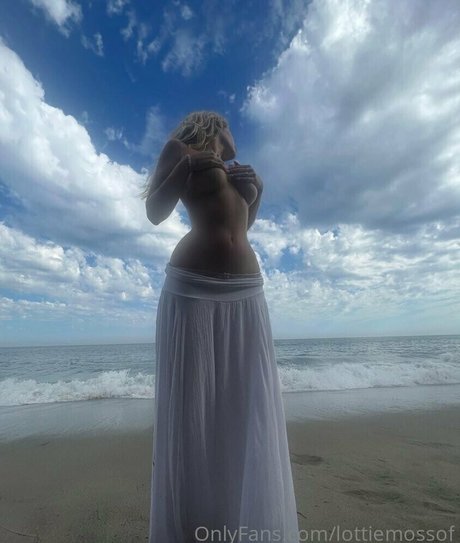 lottiemossof art actress image