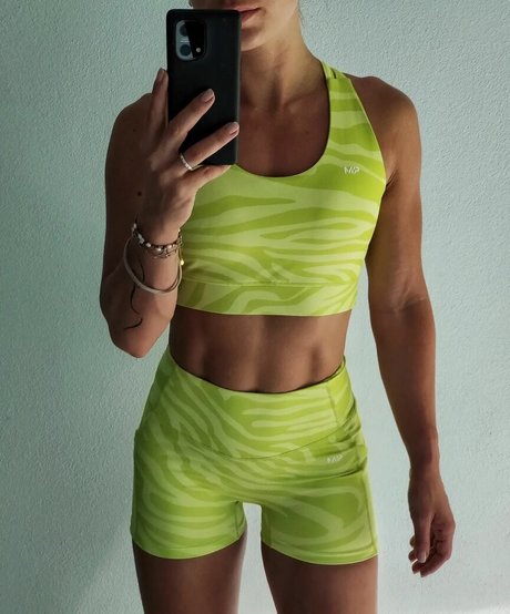 Larissa Van Meerten pornstar exclusive picture