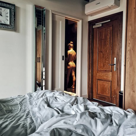 Larissa Van Meerten hd pornstar pics