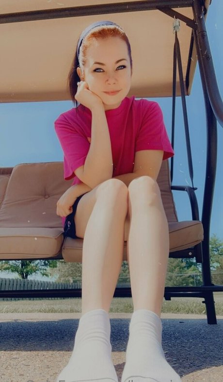 tiktok stars onlyfans beautiful pictures