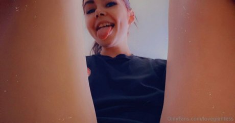 lovegiantess pornstar perfect pic